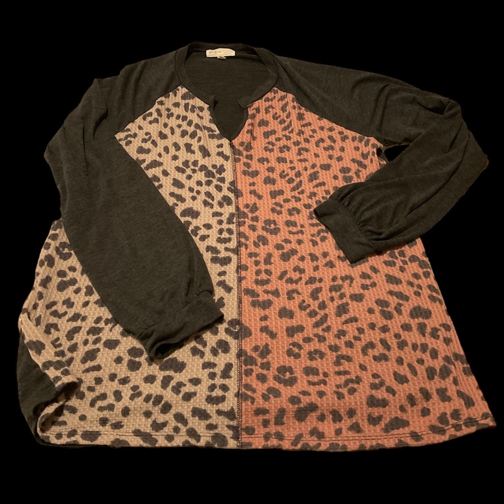 Perfect Peach Animal print Long sleeve Top xl